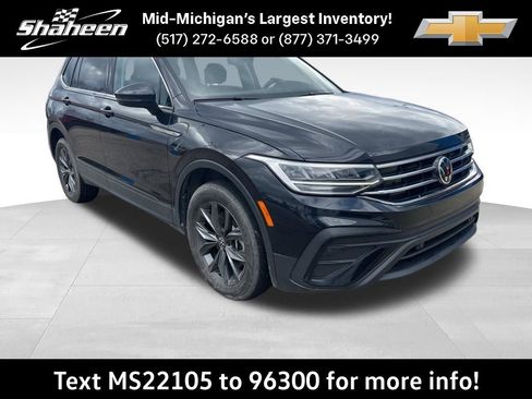 Used 2022 Volkswagen Tiguan SE AWD/4WD image 1