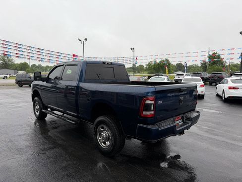 Used 2024 RAM 2500 Big Horn w/ Night Edition AWD/4WD image 3
