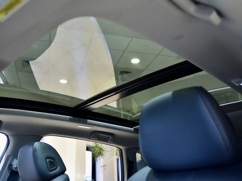 Used 2020 Acura RDX SH-AWD image 17