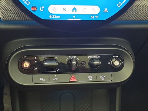 Certified 2025 MINI Cooper S image 21