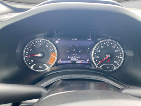 Used 2021 Jeep Renegade Latitude AWD/4WD image 14