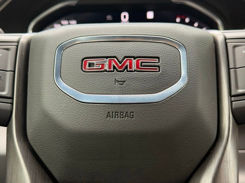 Used 2024 GMC Sierra 1500 AT4 w/ AT4 Carbonpro Edition AWD/4WD image 18