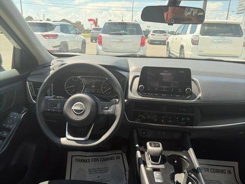 Used 2024 Nissan Rogue S FWD image 14