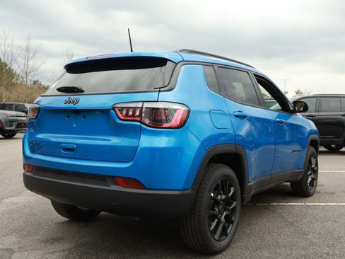 New 2026 Jeep Compass Latitude image 6