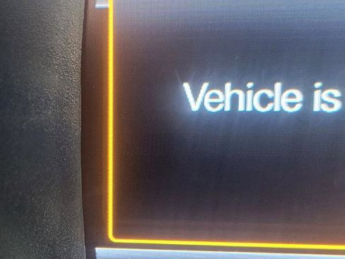 Used 2019 Ford Explorer XLT w/ Equipment Group 202A AWD/4WD image 16
