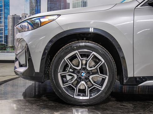 Certified 2025 BMW X1 xDrive28i AWD/4WD image 7
