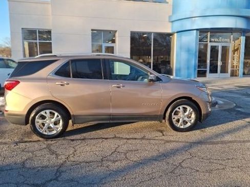 Used 2018 Chevrolet Equinox LT w/ Sun & Infotainment Package image 1