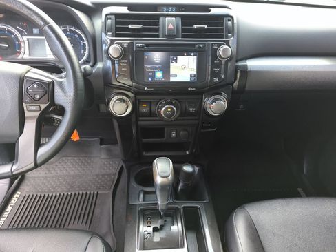 Used 2015 Toyota 4Runner TRD Pro AWD/4WD image 24