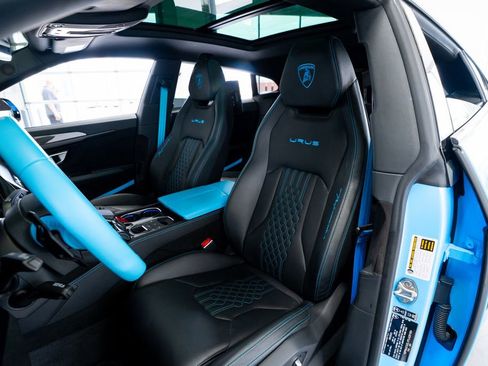 Used 2023 Lamborghini Urus Performante image 33