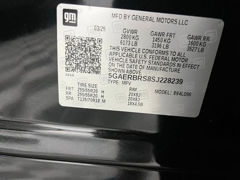 Used 2025 Buick Enclave Sport Touring image 40