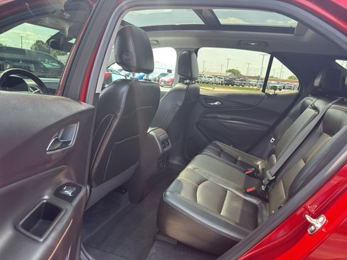 Certified 2024 Chevrolet Equinox Premier FWD image 30