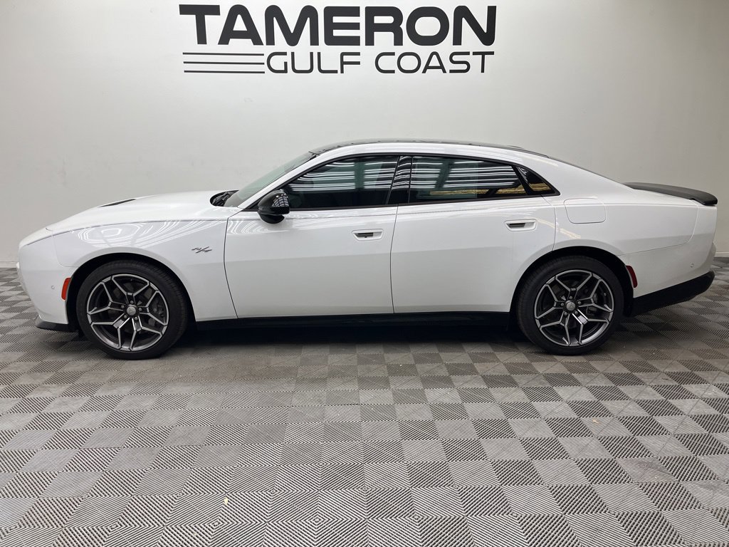 New 2026 Dodge Charger R/T AWD/4WD image 2