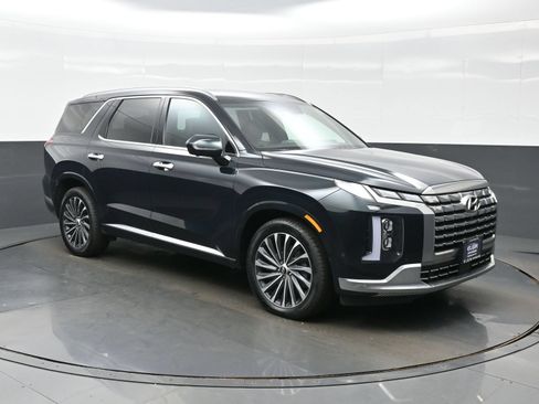 Certified 2023 Hyundai Palisade Calligraphy w/ Cargo Package AWD/4WD image 8