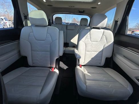Used 2021 Kia Telluride SX w/ SX Prestige Package image 31