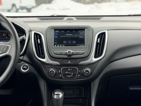 Used 2019 Chevrolet Equinox LT image 23