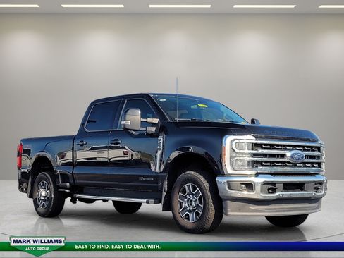 Used 2023 Ford F250 Lariat w/ Tow Technology Package AWD/4WD image 1