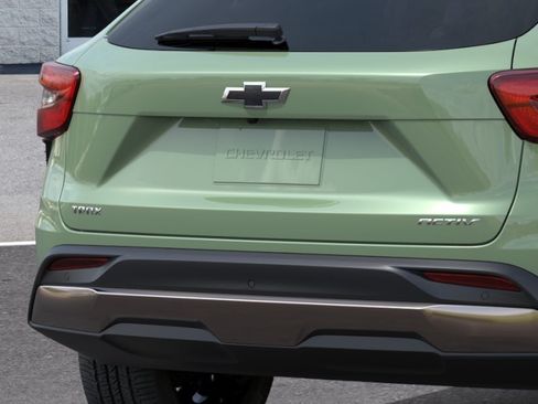 New 2026 Chevrolet Trax ACTIV w/ Driver Confidence Package FWD image 14