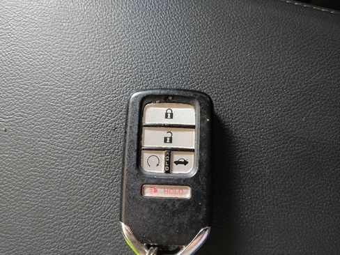 Used 2020 Honda Accord EX image 32