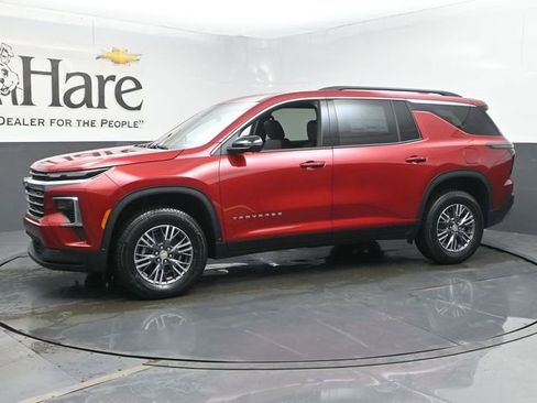 New 2026 Chevrolet Traverse LT image 11