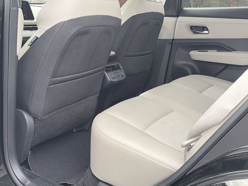 Certified 2023 Nissan Ariya FWD image 28