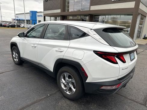 Used 2023 Hyundai Tucson SE AWD/4WD image 2