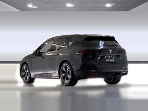 Certified 2023 BMW iX xDrive50 w/ Premium Package AWD/4WD image 3