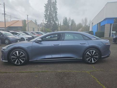 Used 2024 Lucid Air Touring image 2