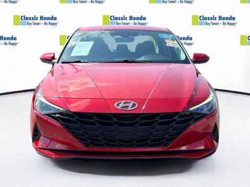 Used 2021 Hyundai Elantra SEL FWD image 2