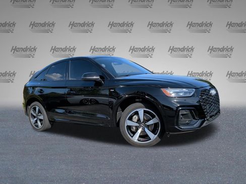 Used 2023 Audi Q5 2.0T Premium Plus w/ Premium Plus Package AWD/4WD image 2