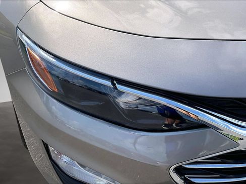 Used 2022 Chevrolet Malibu LT FWD image 34