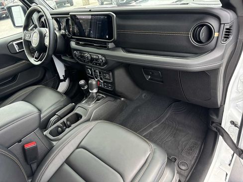 Used 2024 Jeep Wrangler Unlimited Rubicon 392 AWD/4WD image 28