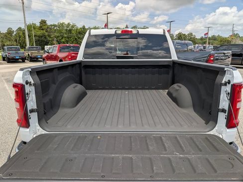 Used 2025 RAM 1500 Big Horn AWD/4WD image 31