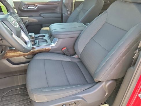 Used 2024 GMC Sierra 1500 Elevation image 13