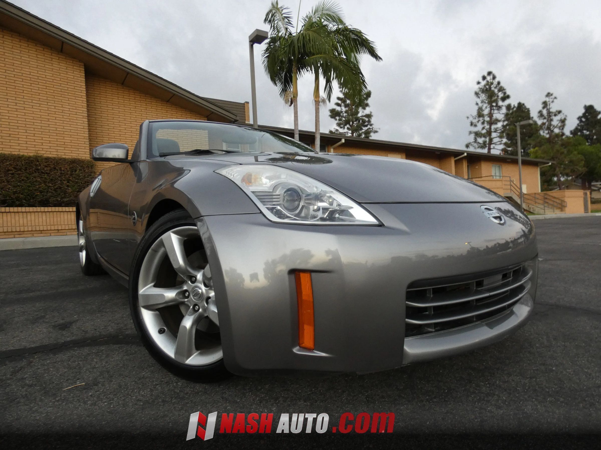 Used 2008 Nissan 350Z Touring RWD image 5