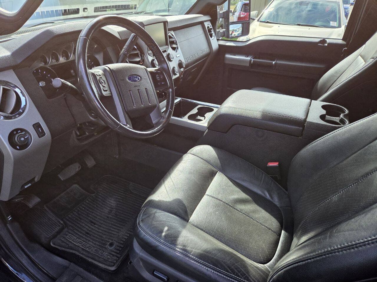 Used 2015 Ford F350 Lariat w/ Chrome Package AWD/4WD image 5