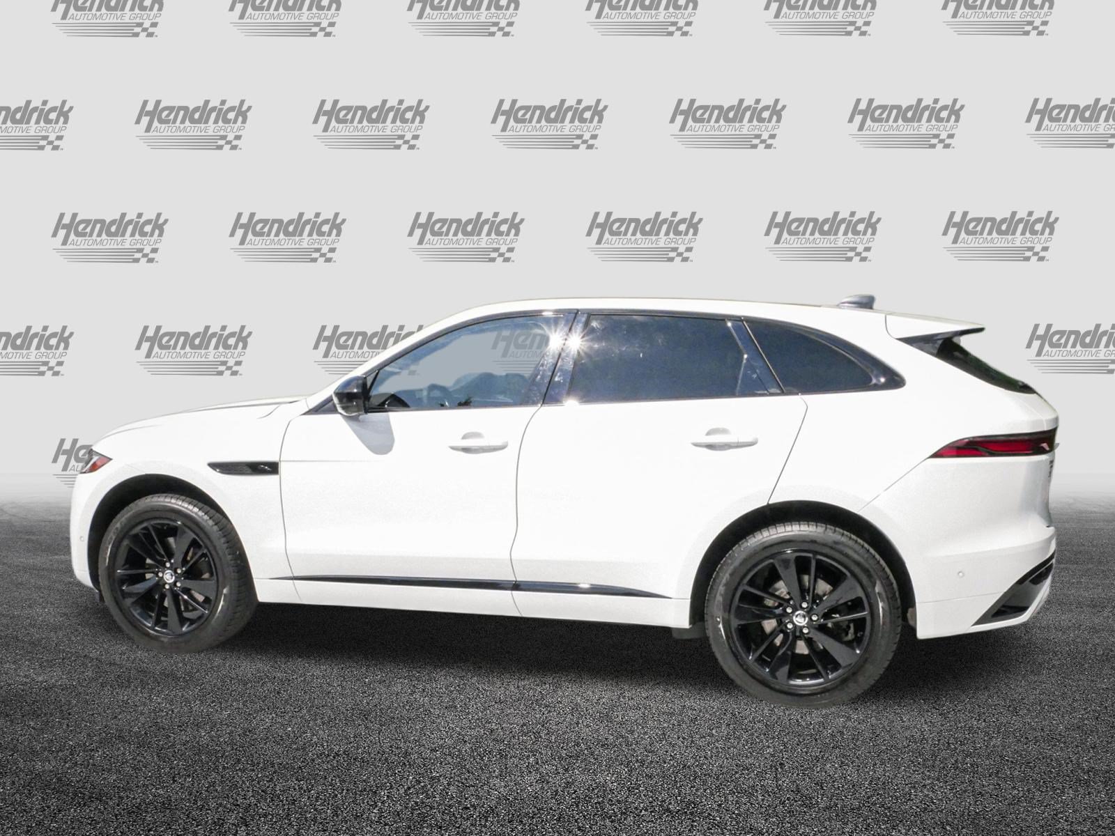 Used 2024 Jaguar F-PACE R-Dynamic S AWD/4WD image 7