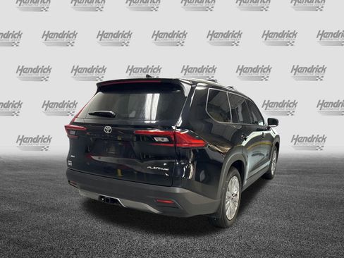 Used 2024 Toyota Grand Highlander AWD image 11