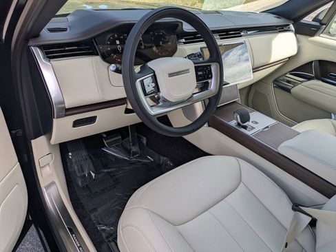 New 2026 Land Rover Range Rover SE AWD/4WD image 9