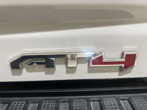 Certified 2025 GMC Sierra 3500 AT4 w/ AT4 Premium Plus Package AWD/4WD image 28