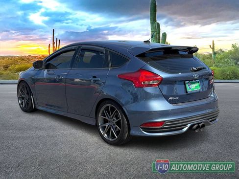 Used 2018 Ford Focus ST FWD image 7
