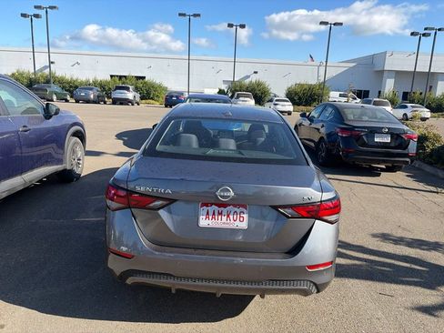 Used 2024 Nissan Sentra SV FWD image 4
