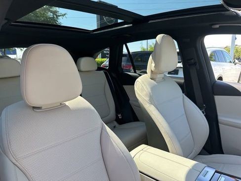 New 2026 Mercedes-Benz GLC 300 image 32