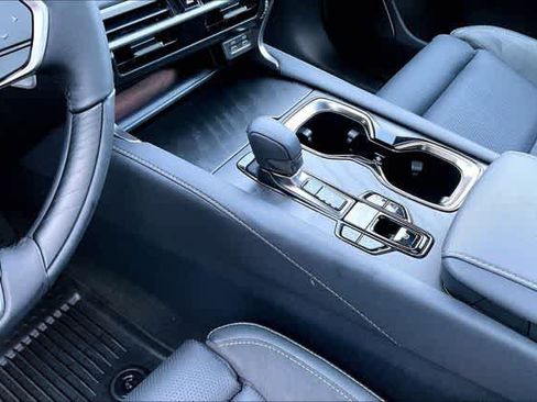 Certified 2025 Lexus RX 450h AWD w/ Convenience Package image 18