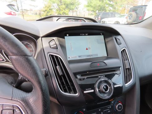 Used 2017 Ford Focus ST w/ Equipment Group 402A image 25