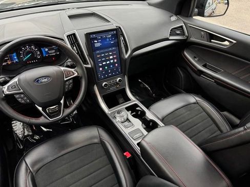Certified 2024 Ford Edge ST-Line w/ Cargo Accessory Package AWD/4WD image 6