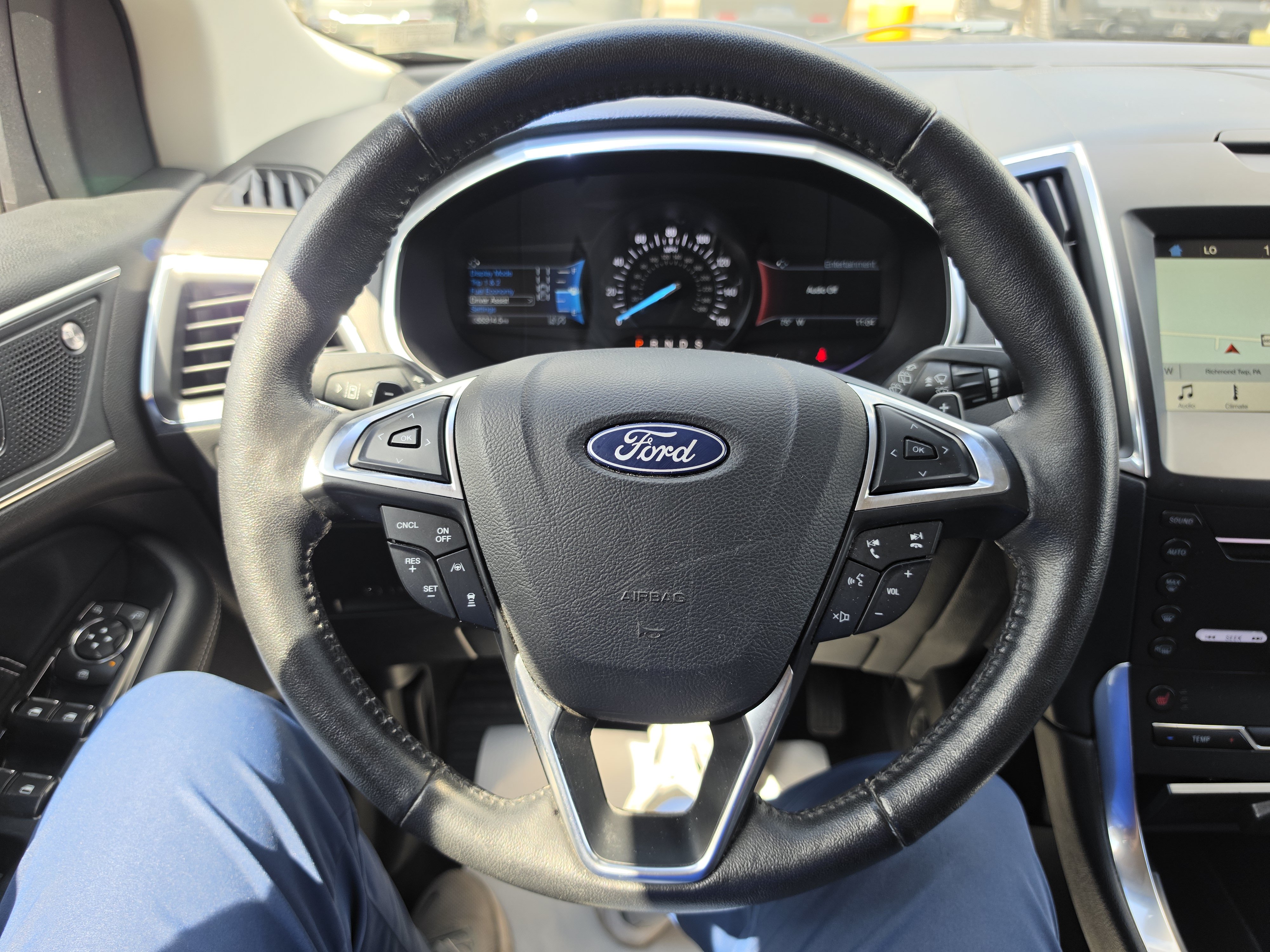 Used 2019 Ford Edge Titanium w/ Cold Weather Package AWD/4WD image 20