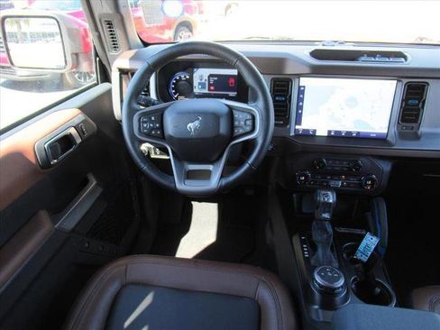 Used 2023 Ford Bronco Outer Banks image 15