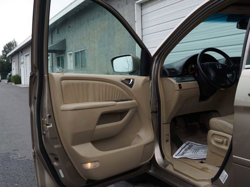 Used 2006 Honda Odyssey EX-L image 32