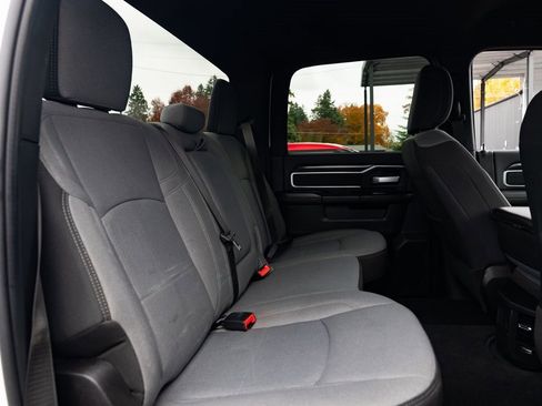 Used 2024 RAM 2500 Big Horn image 23