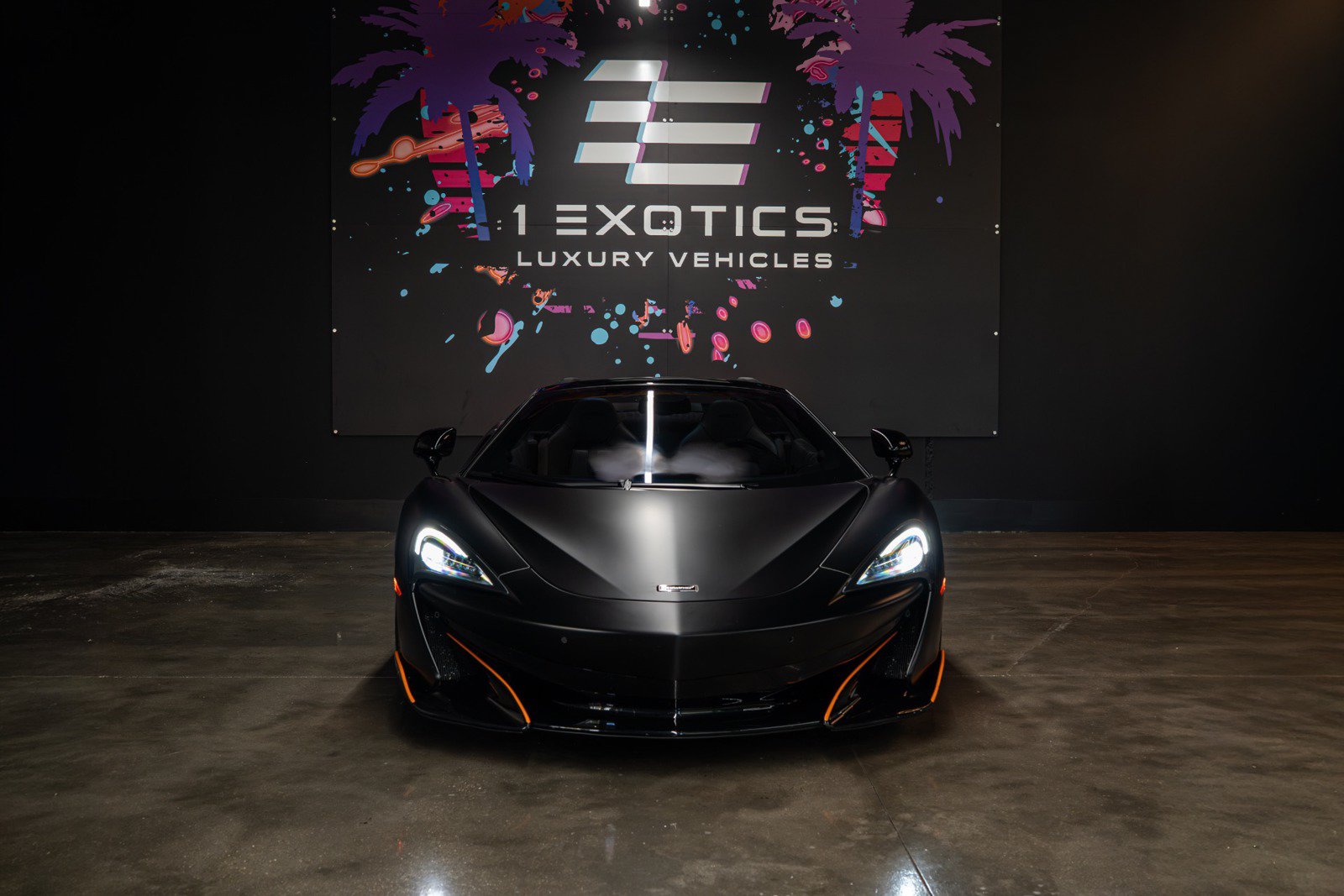 Used 2020 McLaren 600LT Spider RWD image 4